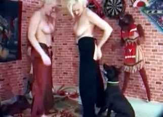 Blondes with big tits fucked by labrador
